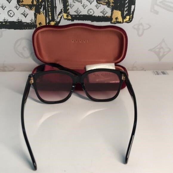 New Authentic Gucci Black and Pink Sunglasses GG0800SA 002 - Picture 10 of 12